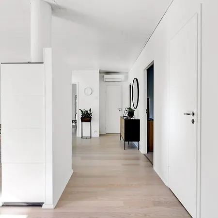 Nordic Style - 100m2 Quality Near Santa Claus Village, 3bdr, Wi-fi, Parking, Sauna Villa Rovaniemi