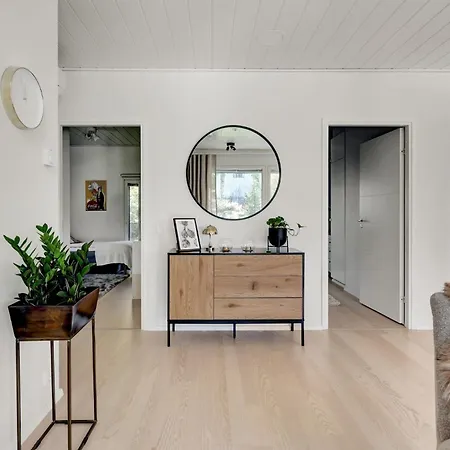 Nordic Style - 100m2 Quality Near Santa Claus Village, 3bdr, Wi-fi, Parking, Sauna Villa Rovaniemi
