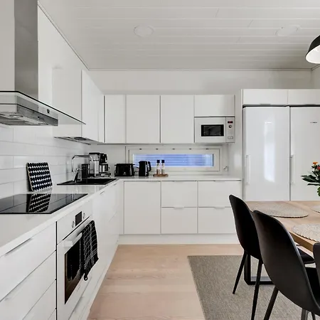 Villa Nordic Style - 100m2 Quality Near Santa Claus Village, 3bdr, Wi-fi, Parking, Sauna