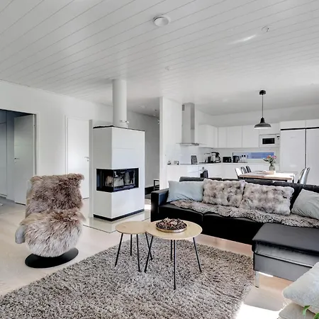Nordic Style - 100m2 Quality Near Santa Claus Village, 3bdr, Wi-fi, Parking, Sauna