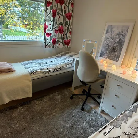 Villa Nordic Style - 100m2 Quality Near Santa Claus Village, 3bdr, Wi-fi, Parking, Sauna Rovaniemi