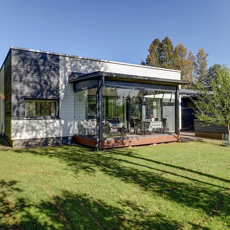 Nordic Style - 100m2 Quality Near Santa Claus Village, 3bdr, Wi-fi, Parking, Sauna Villa Rovaniemi